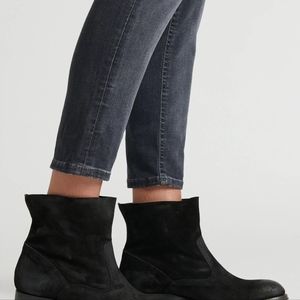 New- n.d.c. Women's Black Sued Ankle Boot, Size 9